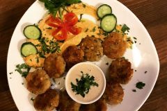 37012137_1794389837324793_6440443536415391744_n